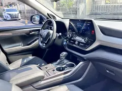 2022 Toyota Highlander 2.5L Hybrid 4WD Ultimate 7-seat, чёрный — фото 18