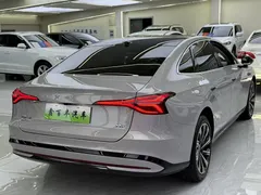 2026 Hongqi H7 PHEV 210 4WD — фото 9