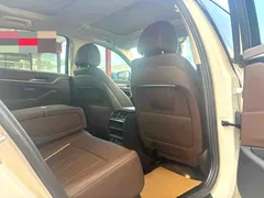 2021 BMW 5 Series 530Li Leading Luxury Package, белый — фото 12
