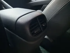 2022 Hyundai Elantra 1.5L CVT LUX Premium, белый — фото 11