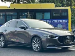 2021 Mazda 3 2.0L AT — фото 3