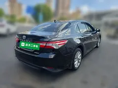 2021 Toyota Camry Hybrid 2.5HGVP Leading, чёрный — фото 6