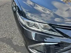 2021 Toyota Camry Hybrid 2.5HGVP Leading, чёрный — фото 7