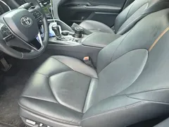 2021 Toyota Camry Hybrid 2.5HGVP Leading, чёрный — фото 16