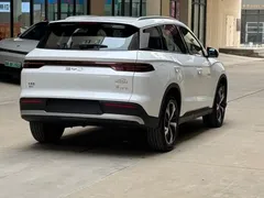 2026 BYD Song Pro DM-i PHEV 301km, белый — фото 12