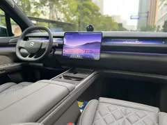 2026 Nio ES8 6-seat Executive Luxury, чёрный — фото 8