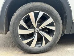 2022 Volkswagen Tayron 280TSI 2WD Luxury, белый — фото 8