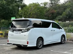 2023 Toyota Vellfire Crown Hybrid 2.5L HV Premium, белый — фото 12