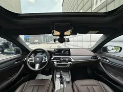 2021 BMW 5 Series 530Li Leading M Sport Package, чёрный — фото 5