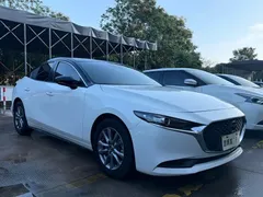 2022 Mazda 3 2.0L AT, белый — фото 3