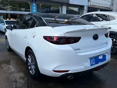 2022 Mazda 3 2.0L AT, белый — фото 6