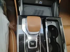 2025 Hongqi H9 2.0T 2WD Qichang Fashion 5-seat, чёрный — фото 14