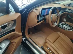 2025 Hongqi H9 2.0T 2WD Qichang Fashion 5-seat, чёрный — фото 16