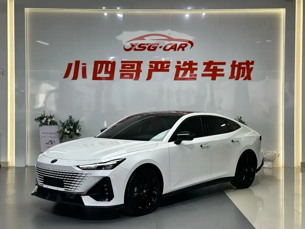 2022 Changan UNI-V 1.5T Premium