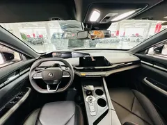 2022 Changan UNI-V 1.5T Premium, белый — фото 8