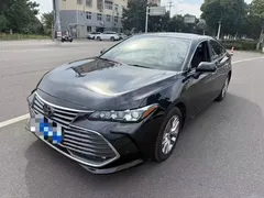 2021 Toyota Avalon 2.5L Luxury, чёрный — фото 1