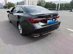 2021 Toyota Avalon 2.5L Luxury, чёрный — фото 6