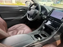 2021 Toyota Avalon 2.5L Luxury, чёрный — фото 8