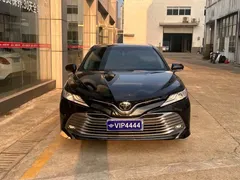 2019 Toyota Camry 2.5G Luxury, чёрный — фото 3