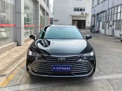 2021 Toyota Avalon 2.5L Luxury, чёрный — фото 2