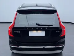 2024 Volvo XC90 B5 Luxury 7-seat, чёрный — фото 8