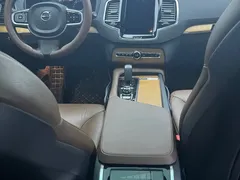 2024 Volvo XC90 B5 Luxury 7-seat, чёрный — фото 20