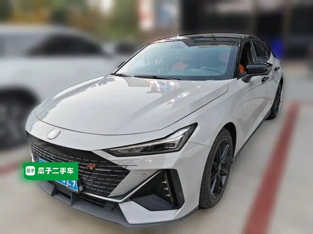 2022 Changan UNI-V 1.5T Premium