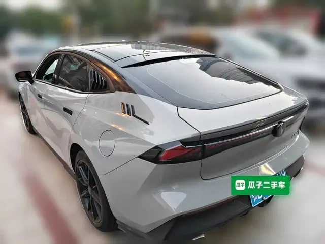 2022 Changan UNI-V 1.5T Premium