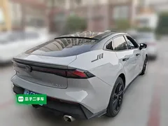 2022 Changan UNI-V 1.5T Premium — фото 6