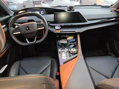2022 Changan UNI-V 1.5T Premium — фото 10