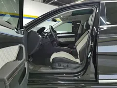 2023 Volkswagen Magotan 330TSI DCT Luxury, чёрный — фото 9