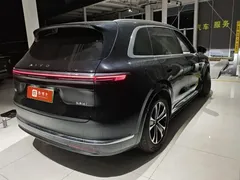 2026 Aito M7 EREV Ultra 4WD 5-seat 192-line Lidar, чёрный — фото 7