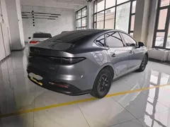 2025 BYD Seal 05 PHEV DM-i Smart Drive 55km Luxury — фото 2