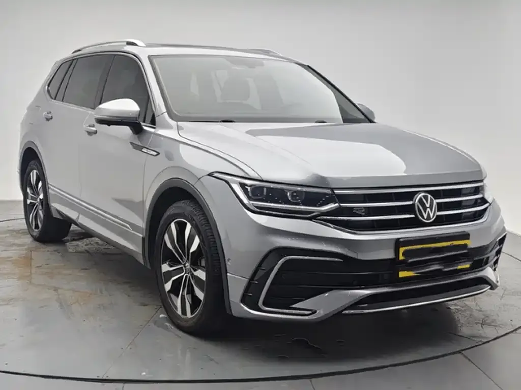 2022 Volkswagen Tiguan L 330TSI AT 2WD R-Line