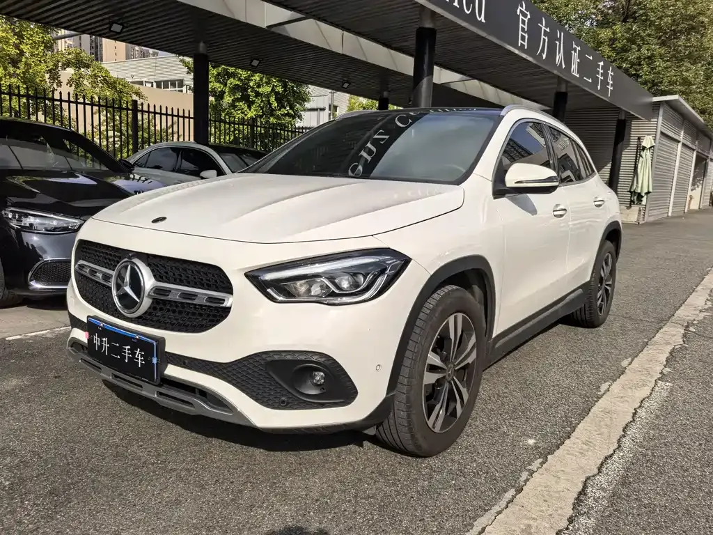 2020 Mercedes-Benz GLA 200