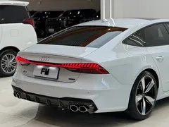2022 Audi A7 45 TFSI, белый — фото 14