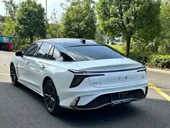 2024 Hongqi H6 2.0T, белый — фото 8