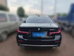 2022 BMW 5 Series 530Li Leading Luxury Package, чёрный — фото 5