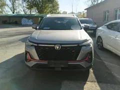 2021 Changan CS35 PLUS 1.4T DCT Luxury — фото 2