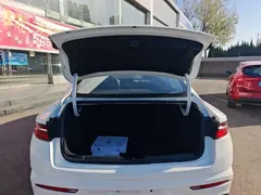 2021 Geely Preface 2.0TD Luxury, белый — фото 19