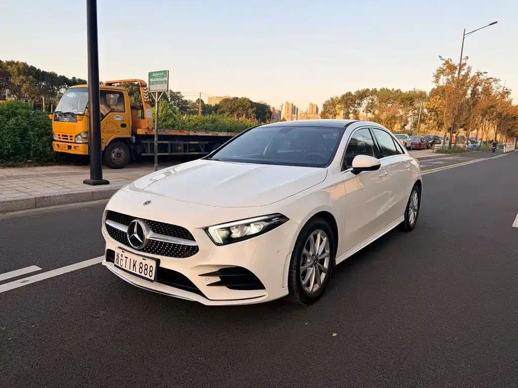 2022 Mercedes-Benz A-Class A 200 L Sedan Sport
