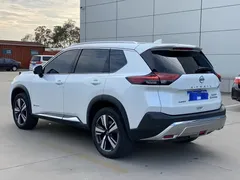 2023 Nissan X-Trail e-POWER Dual Motor 4WD Ultimate, белый — фото 9