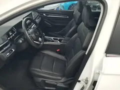 2022 Geely Emgrand 4th Gen 1.5L CVT Premium, белый — фото 15