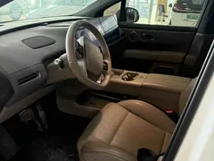 2026 Li Auto i6 2WD Standard, белый — фото 3