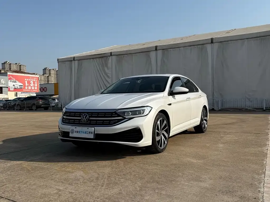2023 Volkswagen Sagitar 300TSI DSG