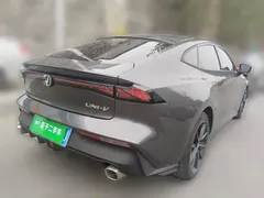 2022 Changan UNI-V 1.5T Premium — фото 6