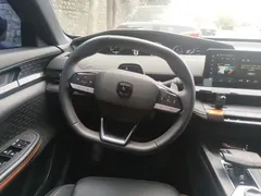 2022 Changan UNI-V 1.5T Premium — фото 11