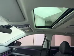 2022 Hyundai Elantra 1.5L CVT LUX Premium, белый — фото 14