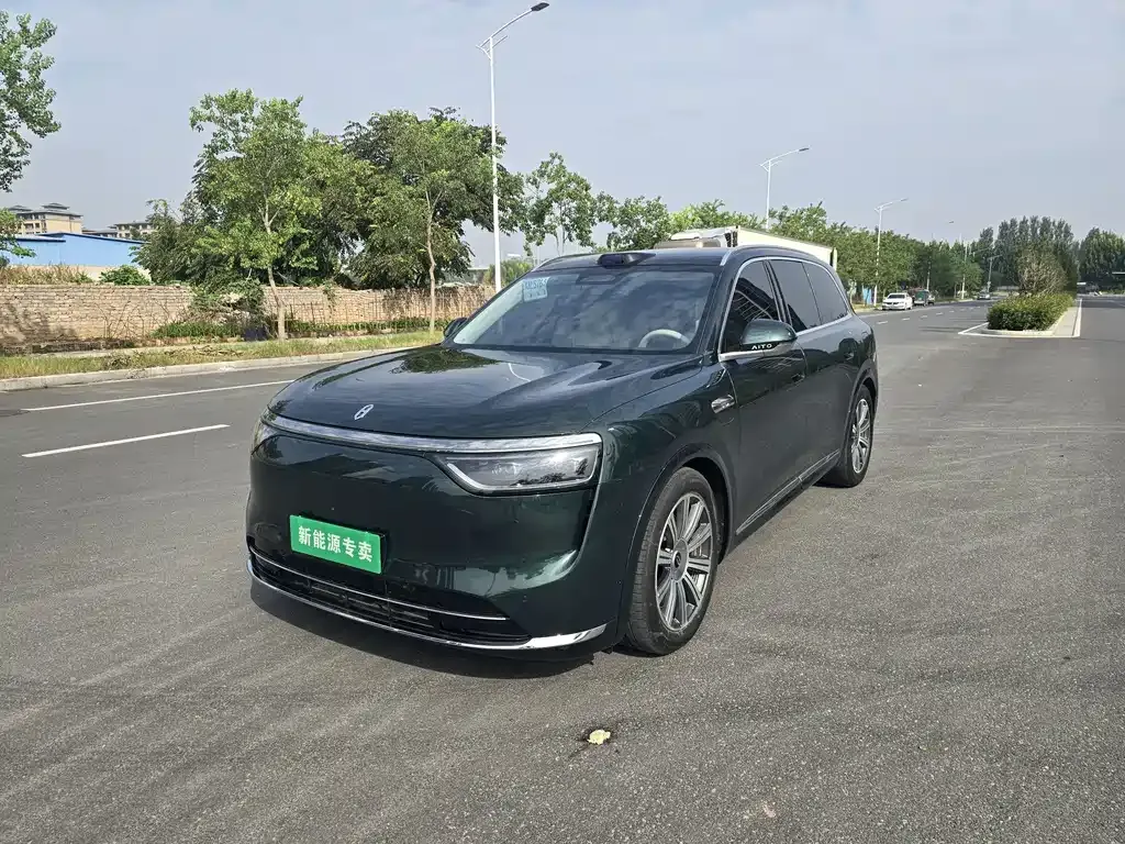 2025 Aito M8 EREV Max+ 53.4kWh 6-seat 192-line LiDAR