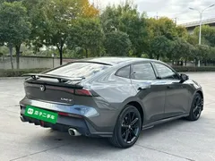2022 Changan UNI-V 1.5T Premium — фото 7